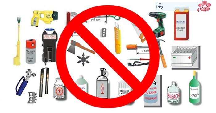 Đi cùng với những đồ dùng được mang theo hành lý xách tay China Airlines, hãng cũng có quy định rõ ràng về vật dụng bị cấm.